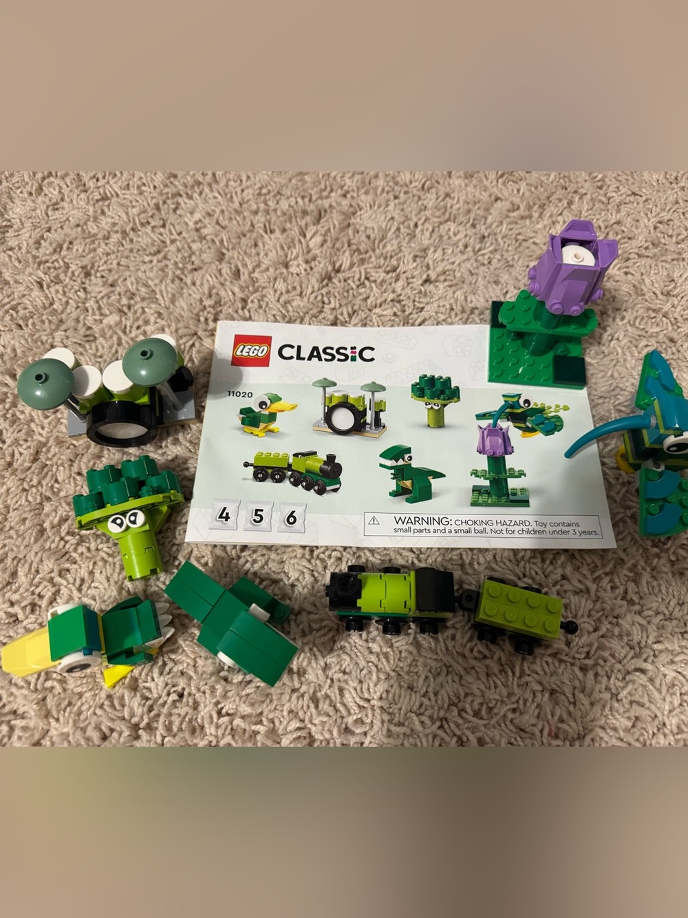 Lego Classic Green and Black Building Set with Purple Accent